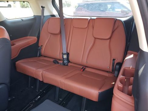 Certified 2024 Kia Carnival SX FWD image 12