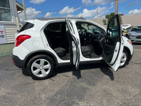 Used 2016 Buick Encore FWD image 26