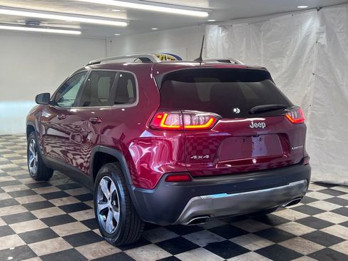 Used 2019 Jeep Cherokee Limited image 11