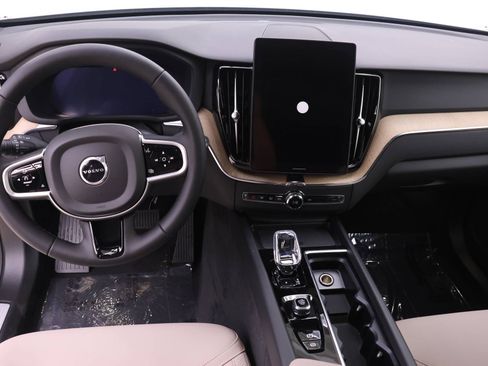 New 2026 Volvo XC60 B5 Plus w/ Protection Package Premier image 8