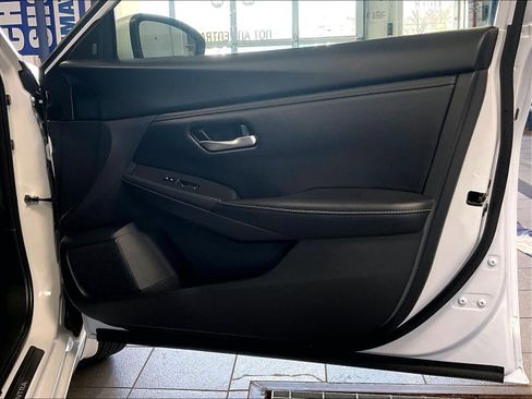 Certified 2025 Nissan Sentra SV FWD image 12