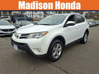 Used 2014 Toyota RAV4 XLE video 1