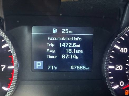 Used 2022 Kia Telluride S FWD image 10