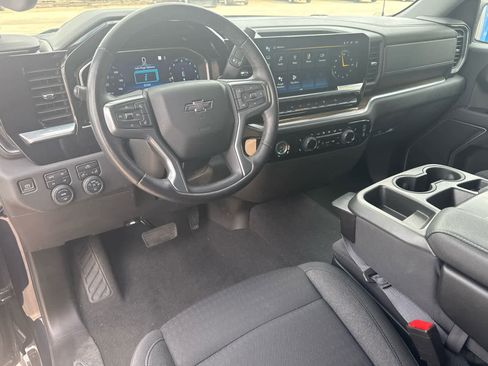 Used 2022 Chevrolet Silverado 1500 RST w/ Z71 Off-Road Package image 19