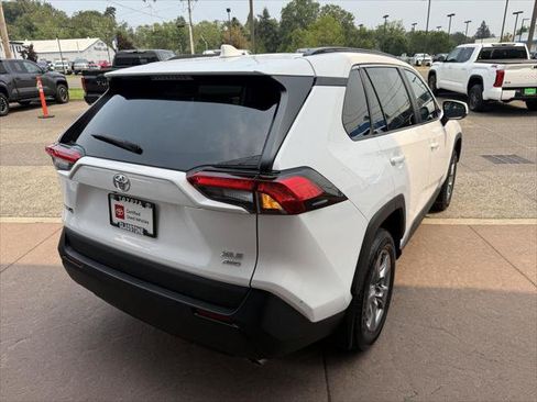 Certified 2023 Toyota RAV4 XLE w/ XLE Grade Weather Package AWD/4WD image 8