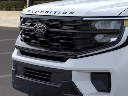 New 2026 Ford Expedition Platinum w/ Stealth Performance Package AWD/4WD image 17