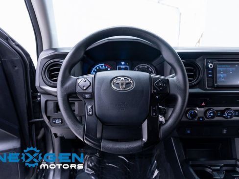 Used 2019 Toyota Tacoma SR image 15