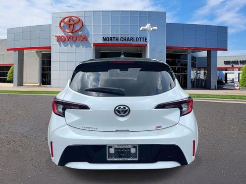 Used 2023 Toyota Corolla SE FWD image 5