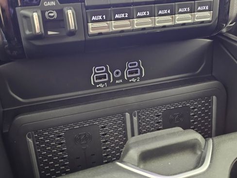 New 2026 RAM 2500 Laramie w/ Night Edition AWD/4WD image 31