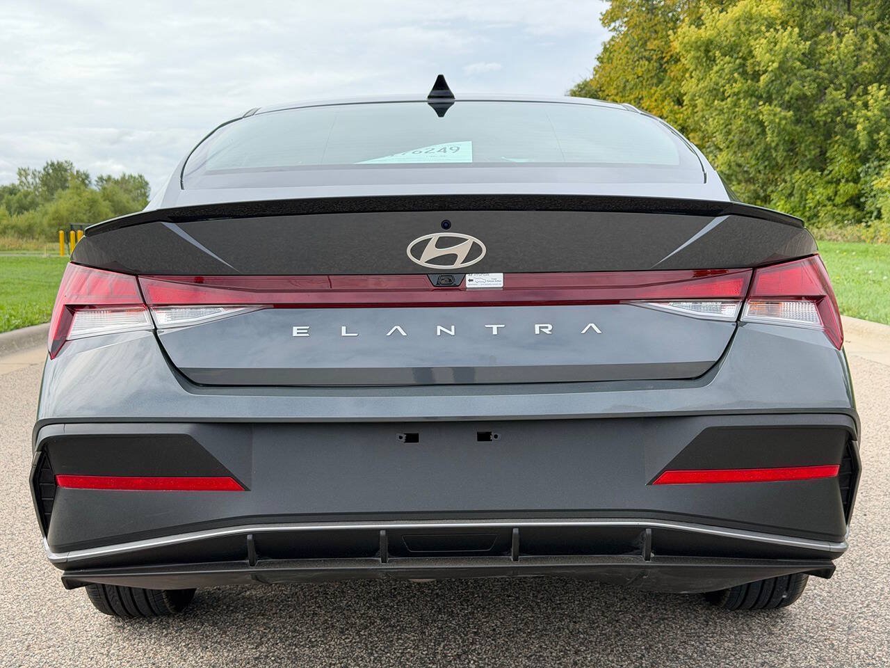 Used 2025 Hyundai Elantra Sport FWD image 5