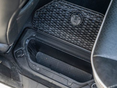 Used 2025 RAM 1500 Laramie AWD/4WD image 19