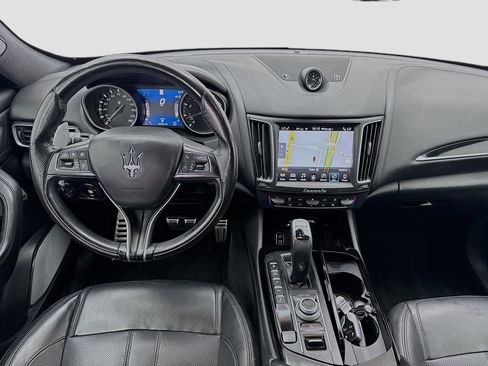 Used 2020 Maserati Levante GranSport image 15