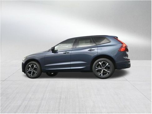 New 2026 Volvo XC60 B5 Core AWD/4WD image 22