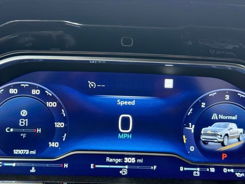 Used 2023 Chevrolet Silverado 1500 RST w/ Z71 Off-Road Package image 16