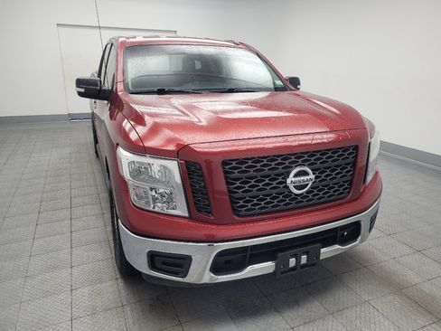 Used 2019 Nissan Titan SV RWD image 14