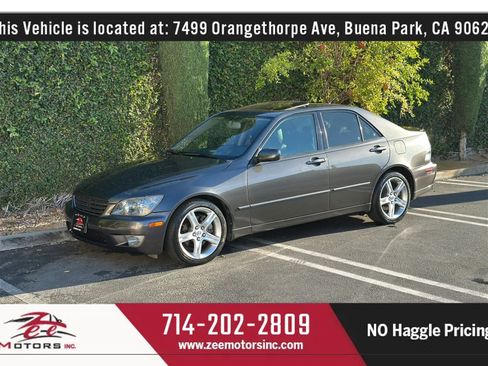 Used 2005 Lexus IS 300 RWD image 12