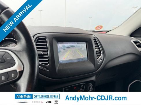 Used 2020 Jeep Compass Latitude FWD image 19