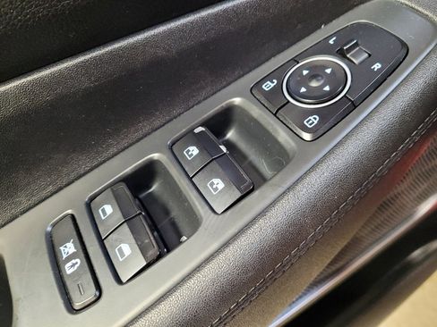 Used 2019 Hyundai Santa Fe SEL FWD image 27