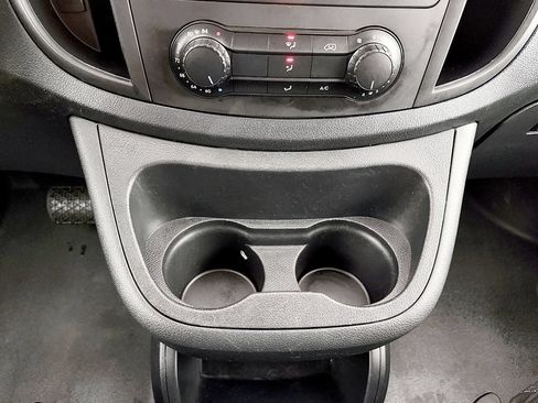 Used 2020 Mercedes-Benz Metris image 41