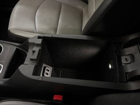 Used 2021 Chevrolet Equinox Premier FWD image 61