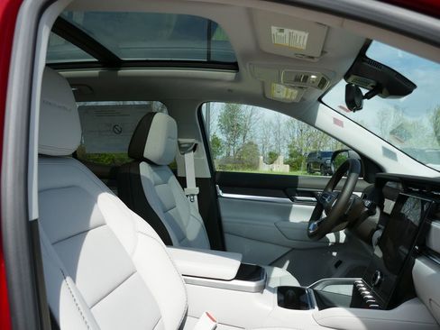 New 2026 GMC Terrain Denali AWD/4WD image 10