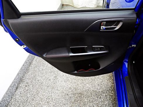 Used 2011 Subaru Impreza WRX STI Limited image 9