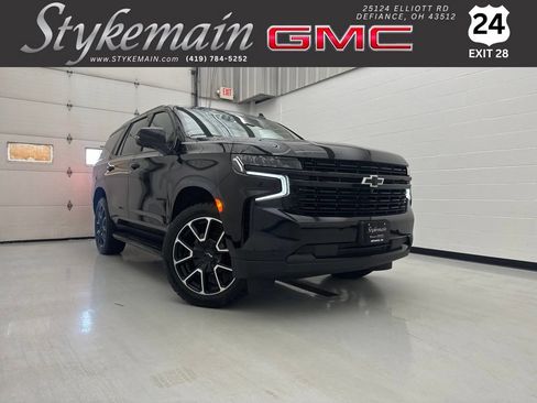 Used 2024 Chevrolet Tahoe RST w/ Luxury Package AWD/4WD image 1