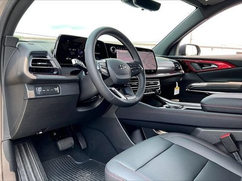 New 2026 Chevrolet Traverse Z71 w/ Driver Confidence Package AWD/4WD image 8