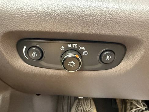 Used 2018 Chevrolet Traverse LT AWD/4WD image 31