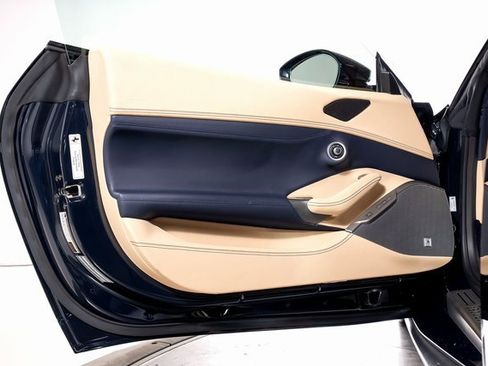 Certified 2019 Ferrari Portofino image 60