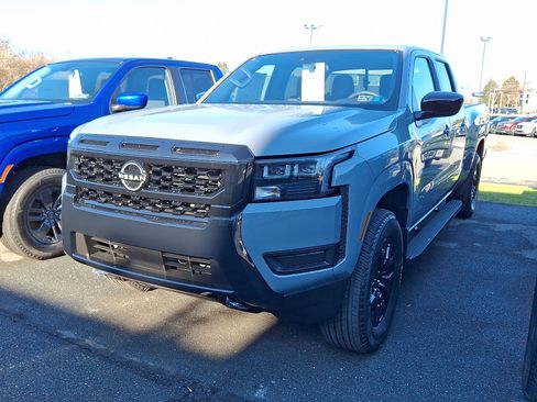 New 2026 Nissan Frontier SV w/ SV Convenience Package image 3