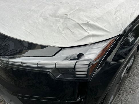 New 2026 Volvo EX30 Plus w/ Climate Package AWD/4WD image 7