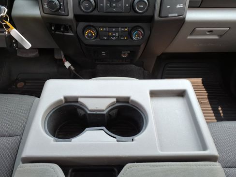 Used 2020 Ford F250 XL w/ STX Appearance Package AWD/4WD image 20