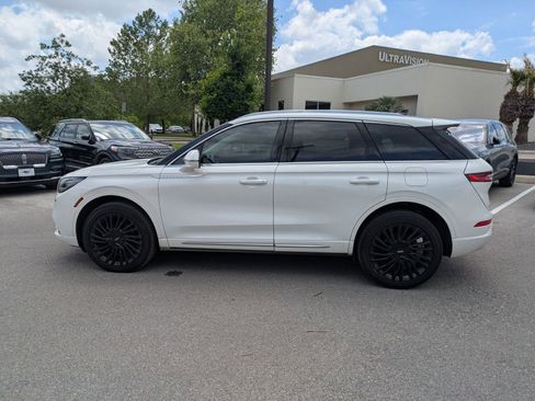 Used 2022 Lincoln Corsair Reserve w/ Luxury Package image 6