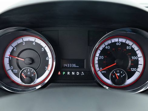 Used 2017 Dodge Grand Caravan SE FWD image 33