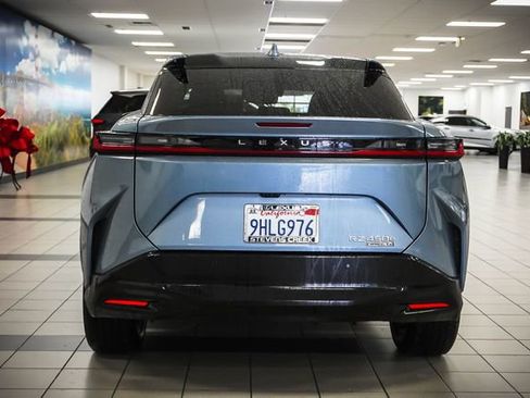 Used 2023 Lexus RZ 450e Premium w/ Accessory Package (Z1) image 7