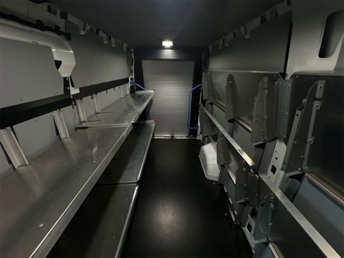 Used 2024 RAM ProMaster 3500 w/ Delivery Van Package image 33