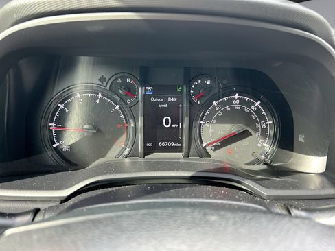 Used 2024 Toyota 4Runner SR5 RWD image 22