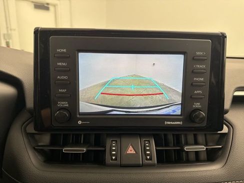 Used 2022 Toyota RAV4 XLE Premium AWD/4WD image 36