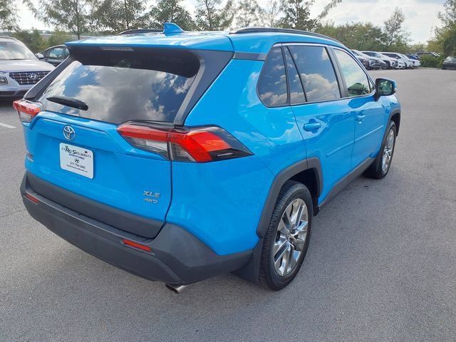 Used 2019 Toyota RAV4 XLE Premium w/ Cold Weather Package AWD/4WD image 5