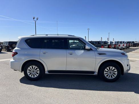 Used 2024 Nissan Armada SV image 2