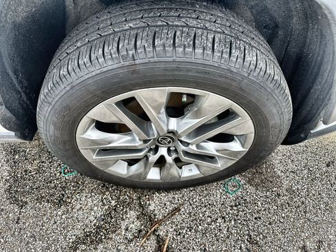 Used 2025 Toyota RAV4 Limited image 2