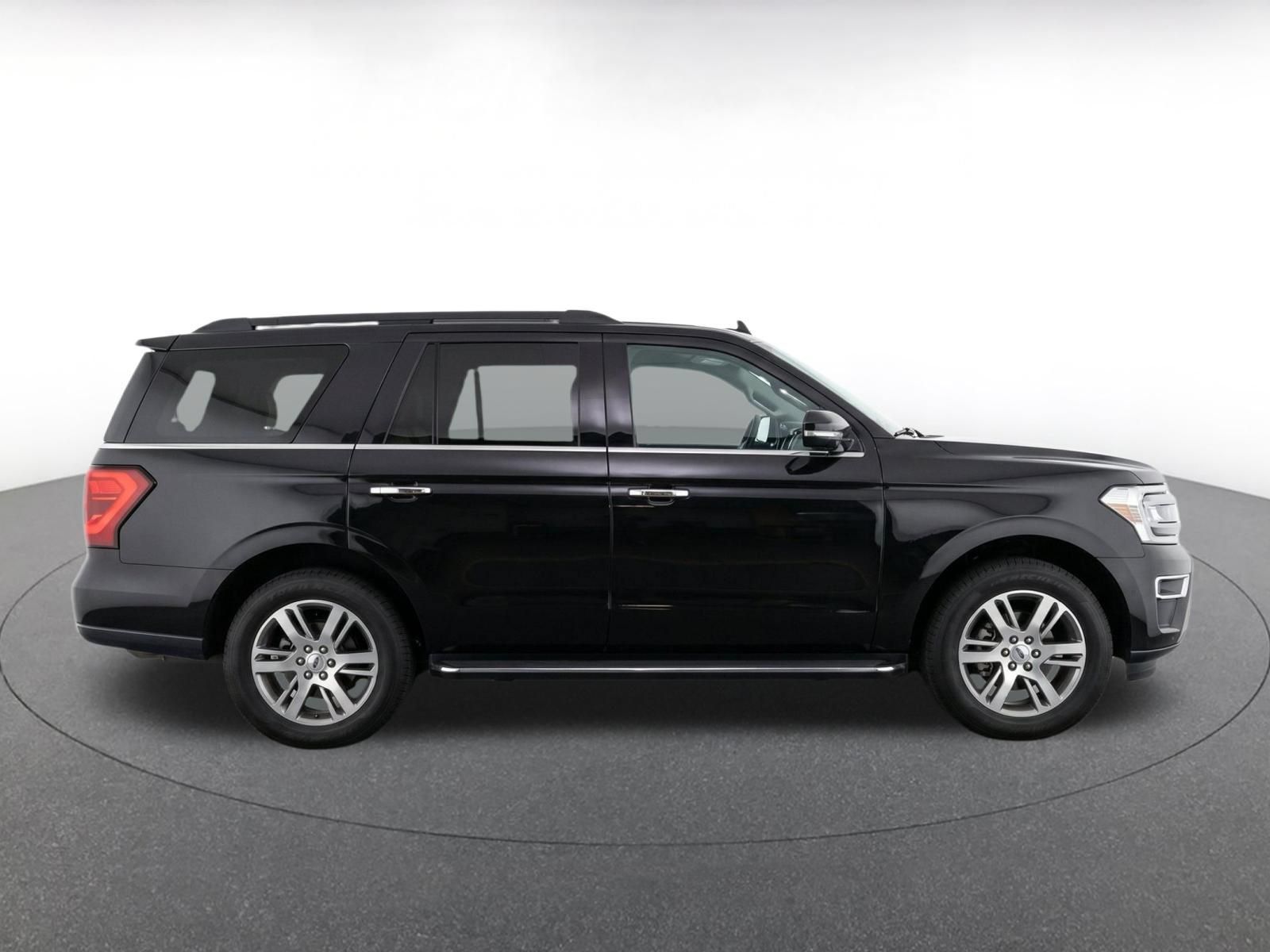 Used 2024 Ford Expedition Limited RWD image 13