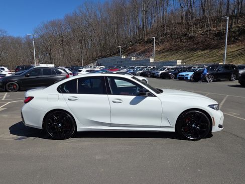 New 2026 BMW 330i xDrive Sedan w/ M Sport Package AWD/4WD image 7