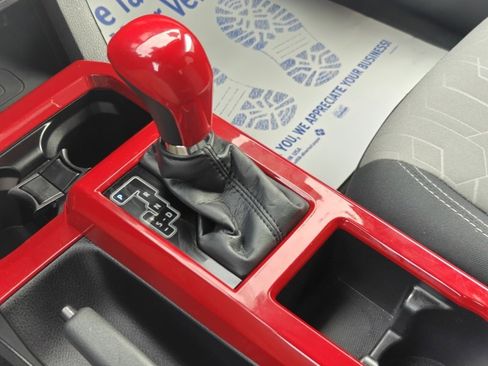 Certified 2021 Toyota Tacoma TRD Off-Road image 31