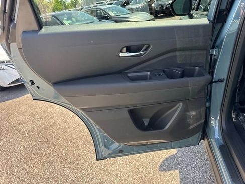 New 2026 Nissan Pathfinder SL AWD/4WD image 15
