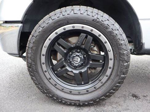 Used 2010 Ford F150 XLT image 42