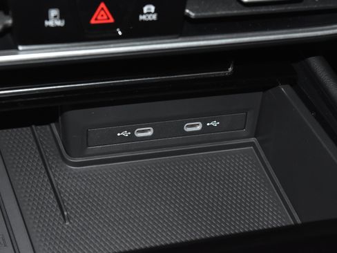New 2026 Volkswagen Atlas Peak Edition AWD/4WD image 11