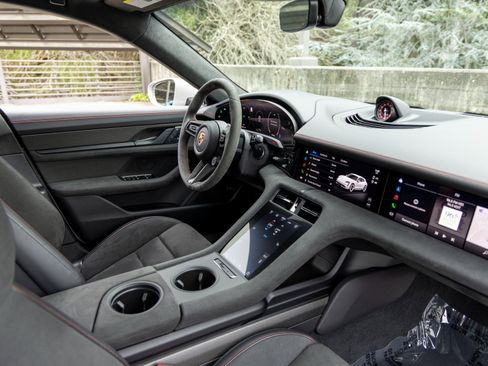 Certified 2023 Porsche Taycan GTS image 49