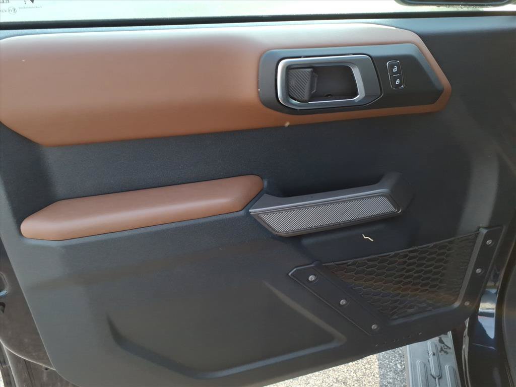Used 2021 Ford Bronco Outer Banks AWD/4WD image 23